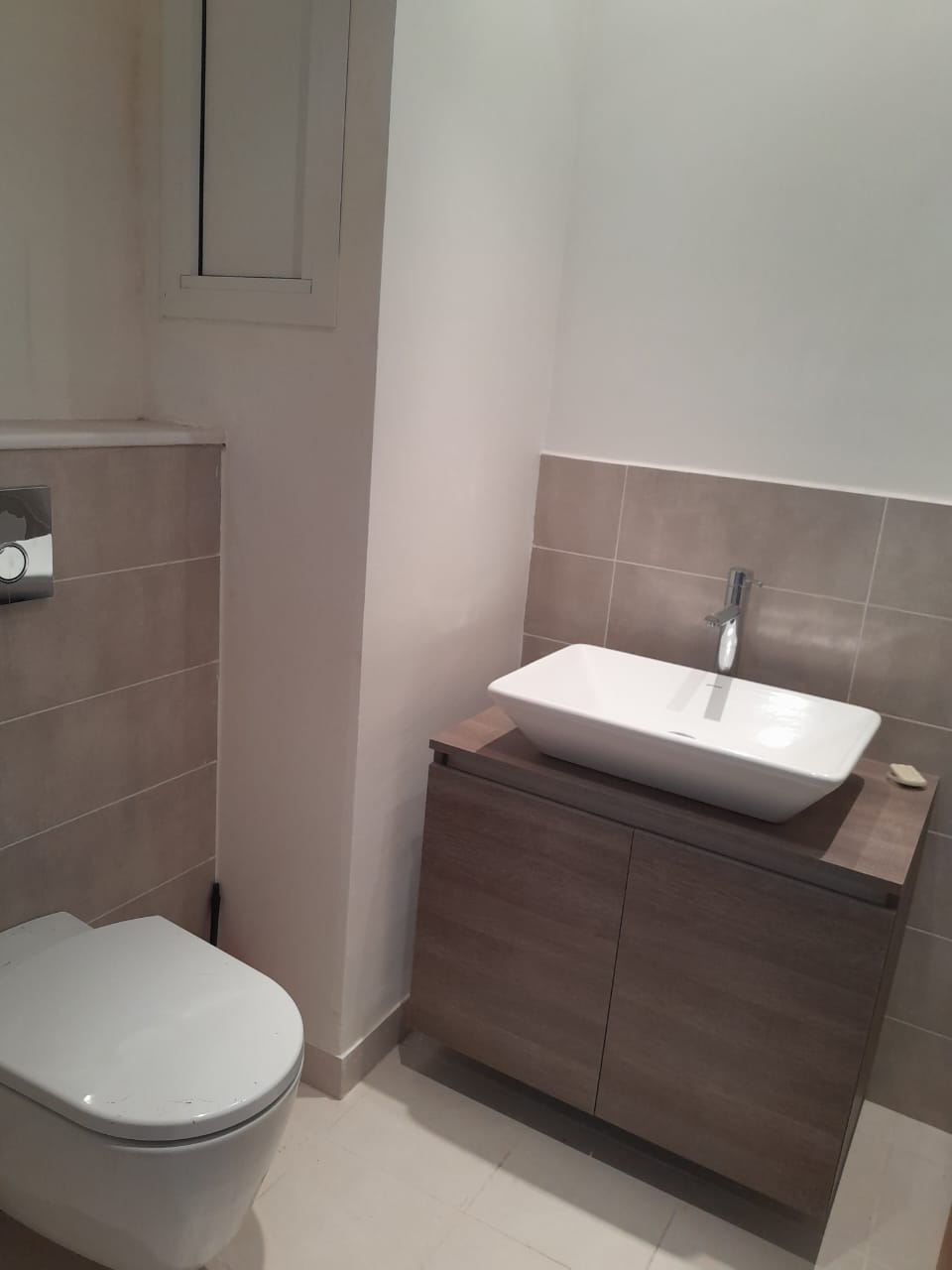    Bureau en 2 pièces les j à Tunis - Photo 3