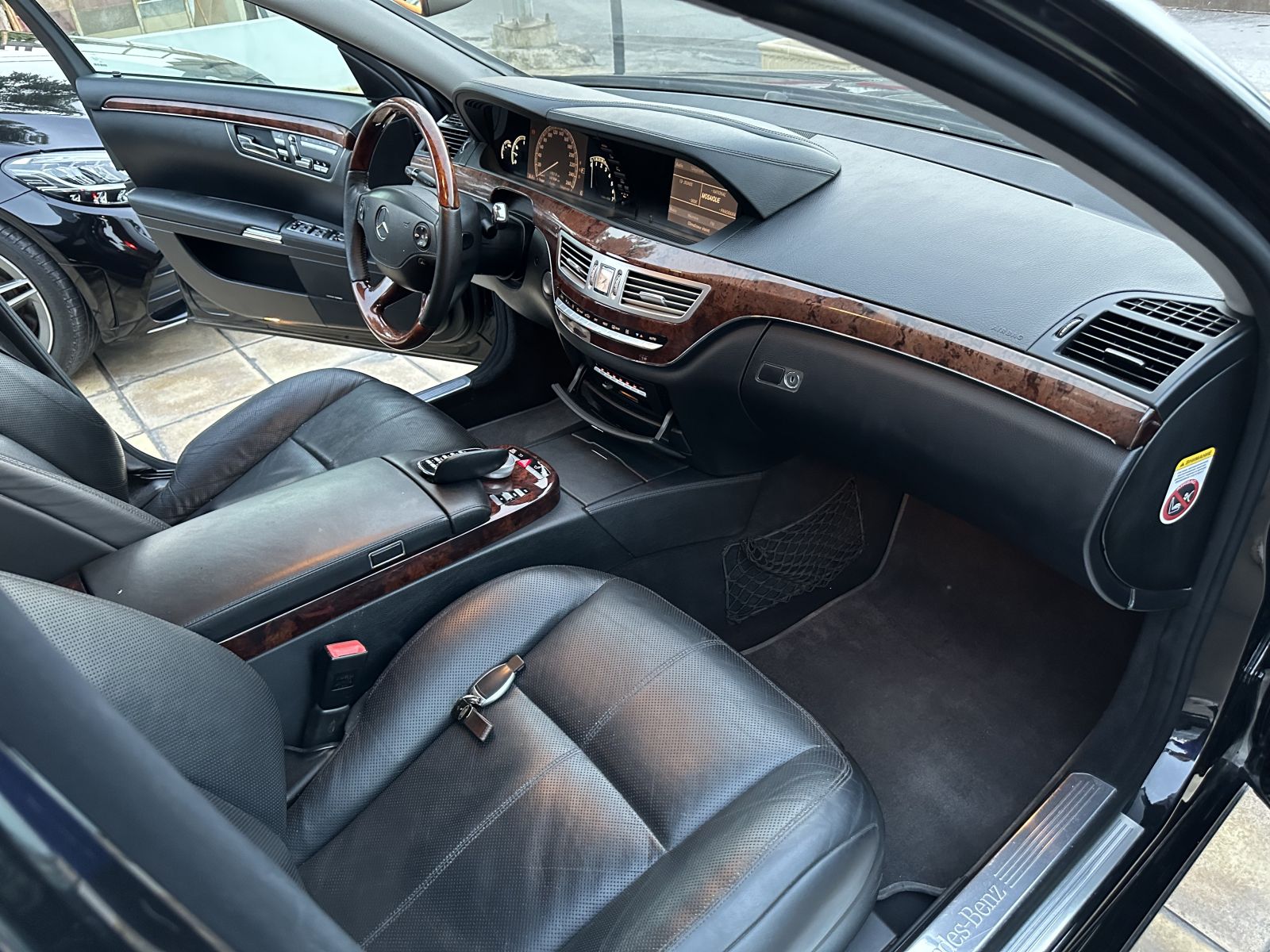 Mercedes-Benz Classe S à Ben Arous - Photo 20