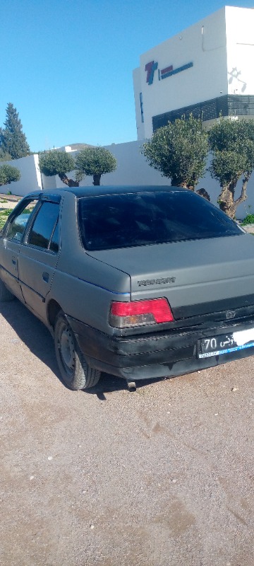 Peugeot 405 Essence 1994 à Manouba - Photo 8