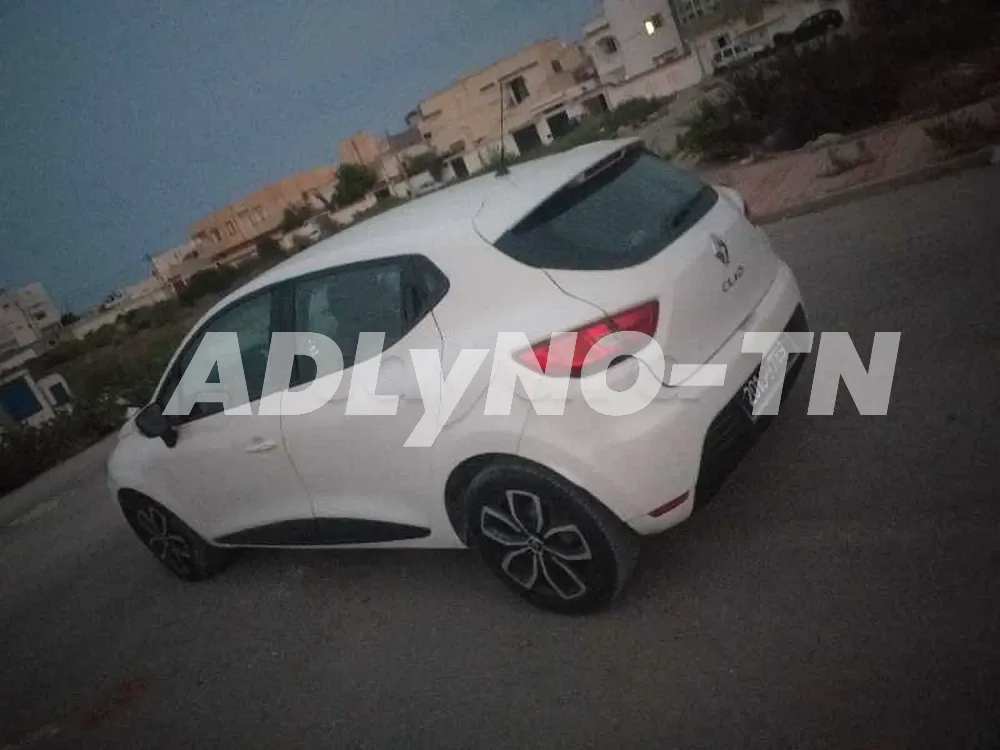 a vendre ou échangé Clio dynamique à Ben Arous - Photo 5
