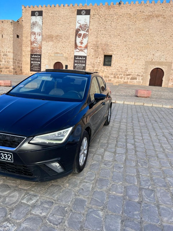 Seat Ibiza Essence 2018 à sousse - Photo 1