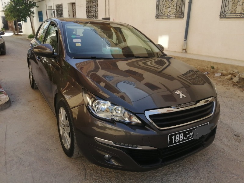 Peugeot 308 Essence 2016 à Nabeul - Photo 2