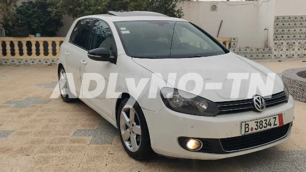 Golf 6 tdi Match plus toit ouvrant à sousse - Photo 2