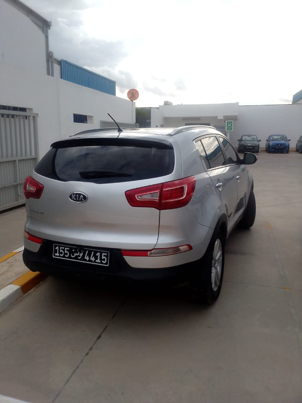 Kia SPORTAGE Essence 2011 à Manouba - Photo 5