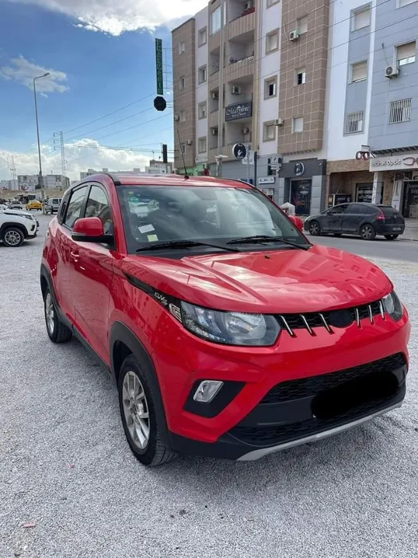 Mahindra KUV 100 Essence 2019 à Jendouba - Photo 3