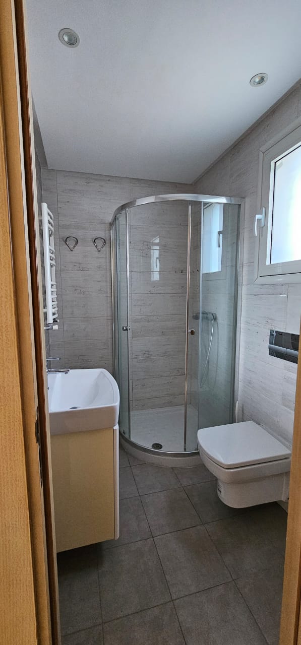  A louer un local commercial de 20m2 mourouj 5/6 