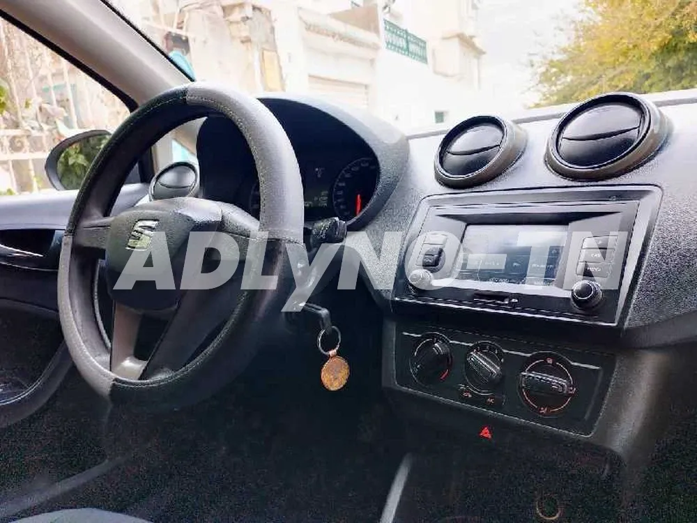 avendre Seat Ibiza très propre دهنية الدار à Tunis - Photo 8
