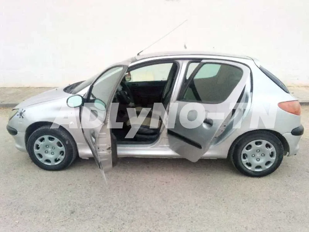 Peugeot 206 Essence Machia 234 alf à Tunis - Photo 7