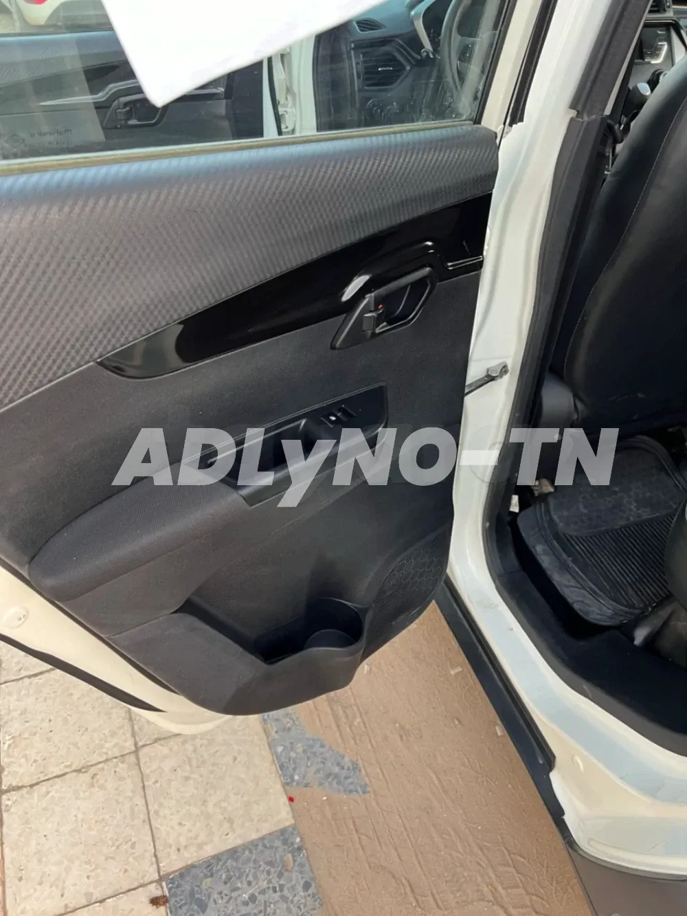 Mahindra Kuv 100 k8 tel 53176886 à Sfax - Photo 8