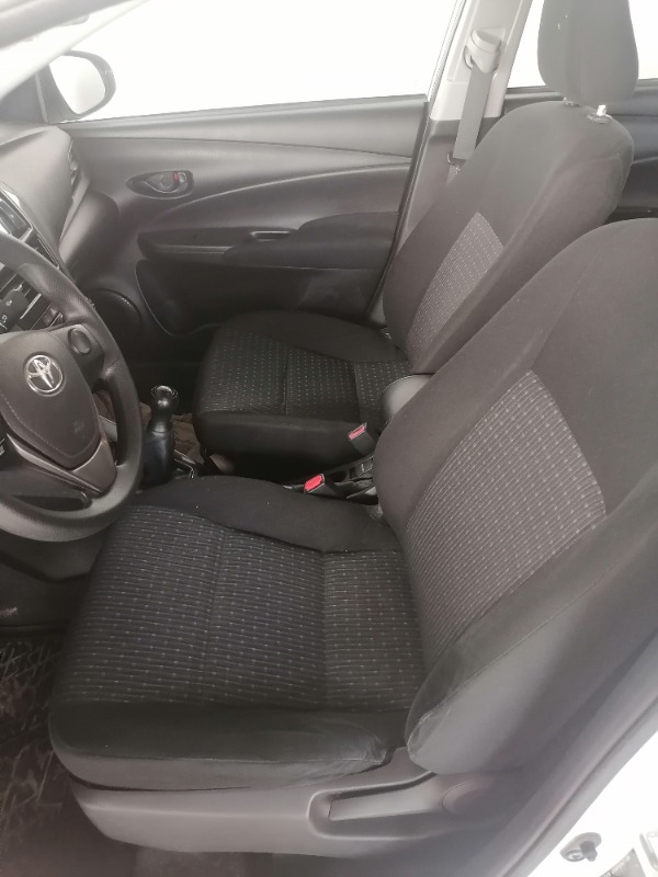 Toyota Yaris Essence 2021 à Sfax - Photo 2