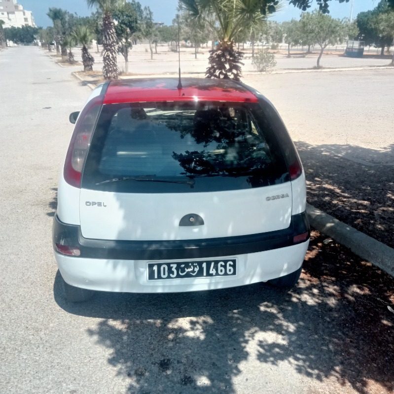 Opel Corsa Essence 2002 à sousse - Photo 4
