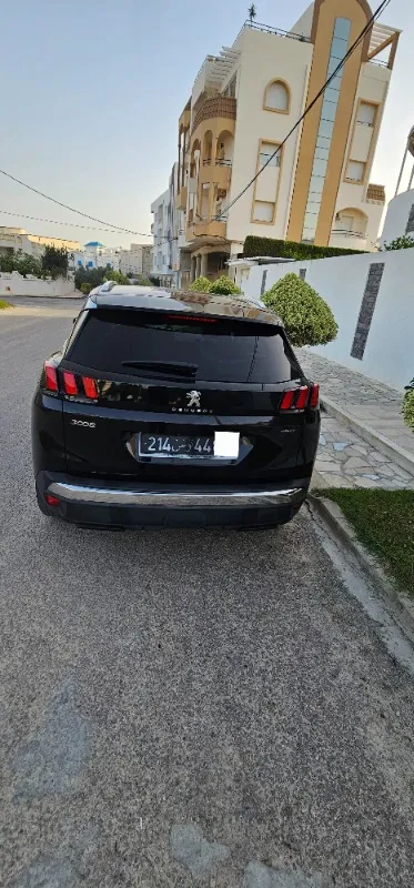 Peugeot 3008 Essence 2020 à Mahdia - Photo 7