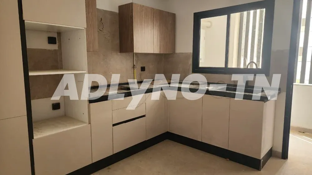  A louer appartement S+2 au premier étage lieu sahloul 