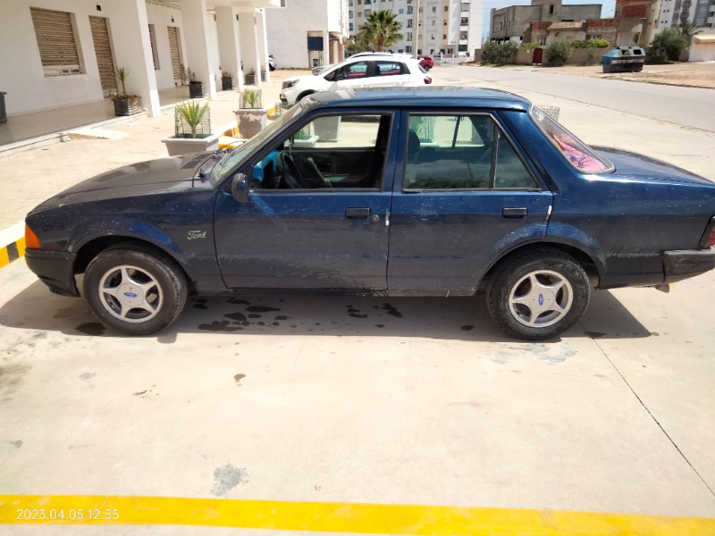 فورد ORION جوهر 1985 à Monastir - Photo 1