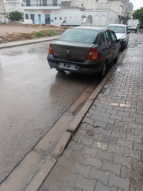 Renault Clio Essence 2005 à Nabeul - Photo 1