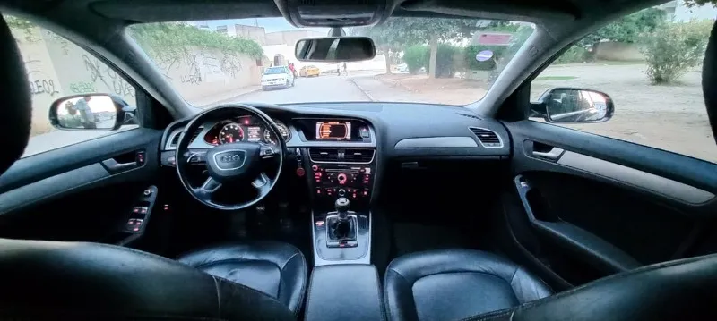 Audi A4 Essence 2013 à Tunis - Photo 1