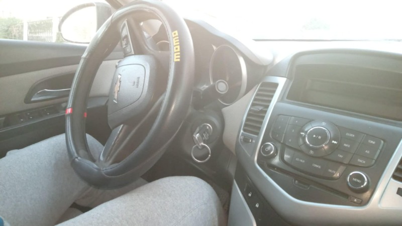Chevrolet CRUZE Essence 2012 à Tunis - Photo 3