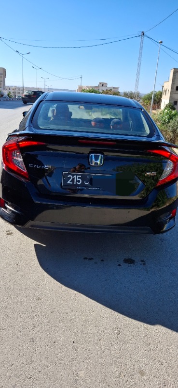 Honda CIVIC Essence 2020 à Ariana - Photo 5