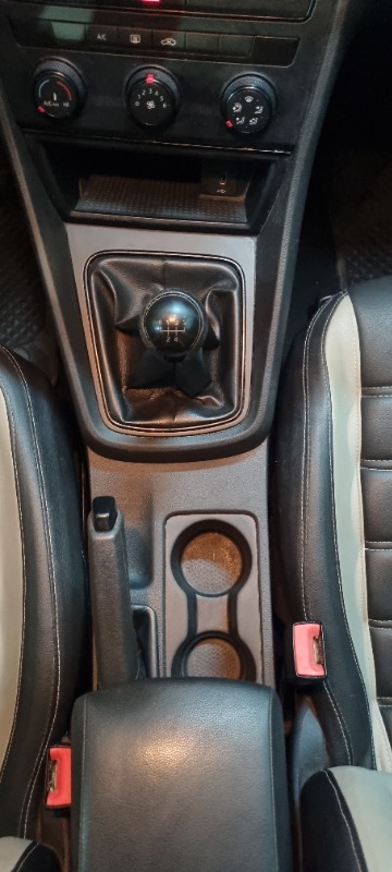 Seat Leon tsi 1.2 à Ben Arous - Photo 4