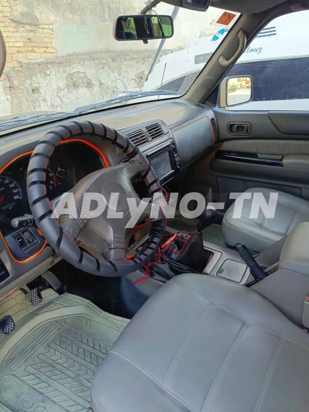 Nissan patrol 4*4 à Tunis - Photo 3