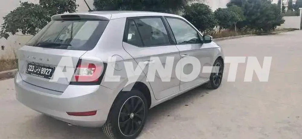 SOKRA FABIA HATCH PREMIÈRE MAIN EN EXCELLENT ÉTAT à Bizerte - Photo 4