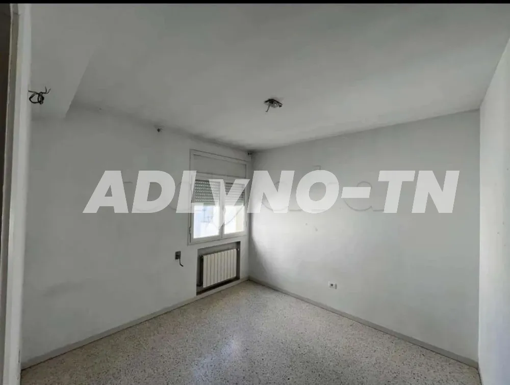 a vendre un appartement s2 a l'aouina cité wahat à Tunis - Photo 7