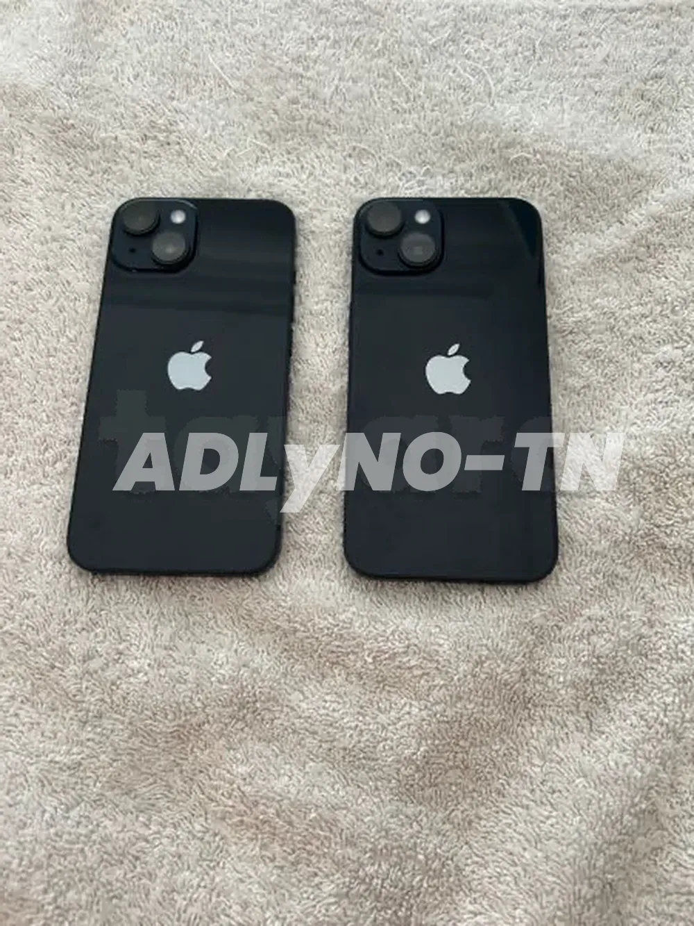 iPhone 14 Noire 256G batterie 90% état parfaite aucun défaut tt en marche jamais réparé importé avec son câble et facture boutique et garantie 256g batt90 à 1850d tel27952688 à Tunis - Photo 3