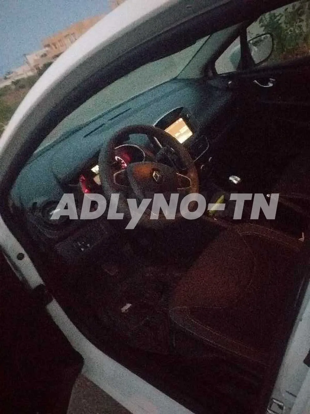 a vendre ou échangé Clio dynamique à Ben Arous - Photo 4