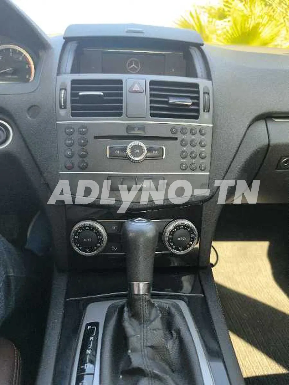 Mercedes c200 boite auto état propre à Ben Arous - Photo 5