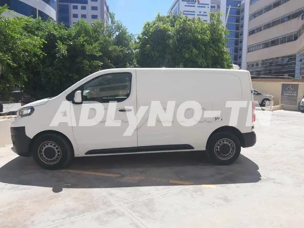  RENAULT CLIO 5 ESSENCE 