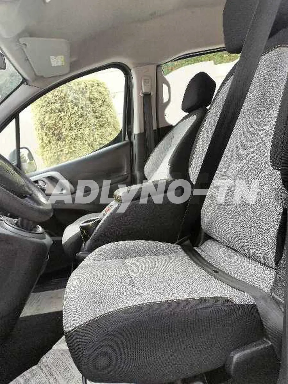 Citroen berlingo 5 places à Sfax - Photo 6