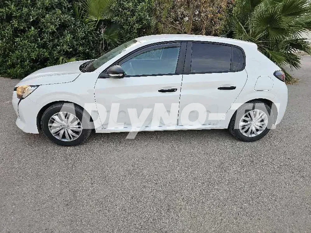 208 populaire 3 cylindre a vendre ou échange à Sfax - Photo 4