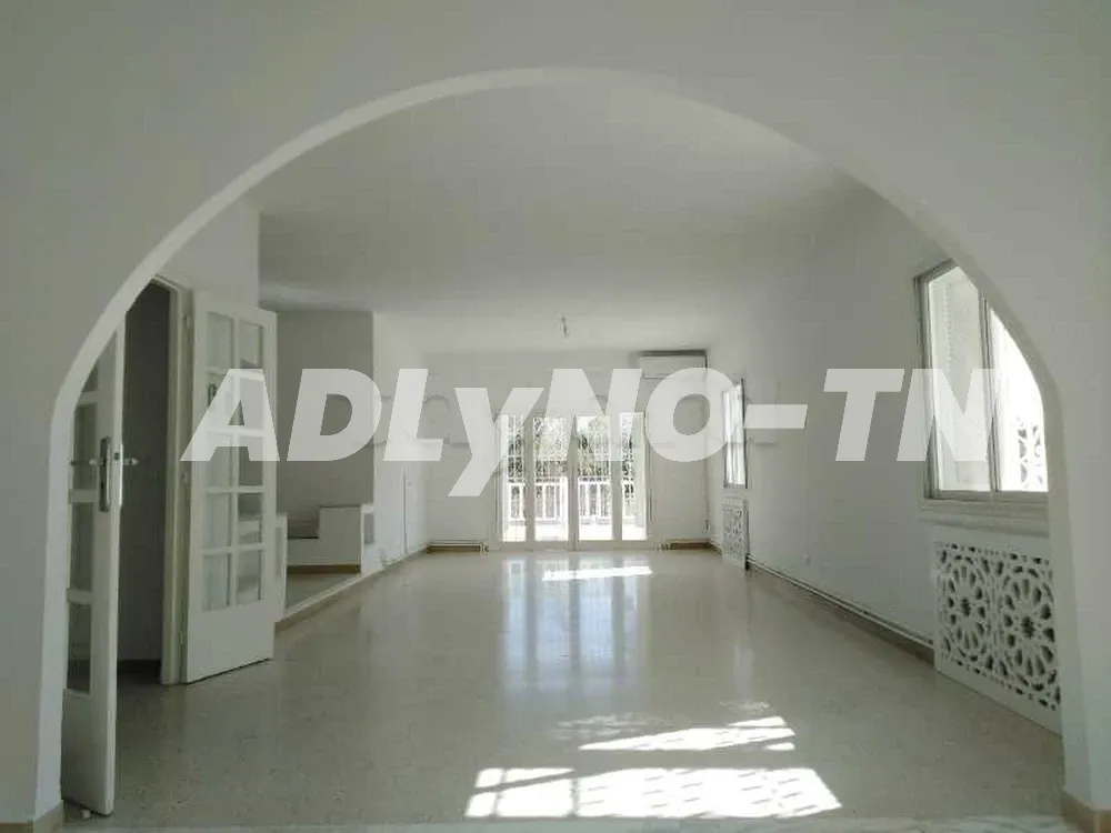 A louer une villa à gammarth supérieur à Tunis - Photo 5