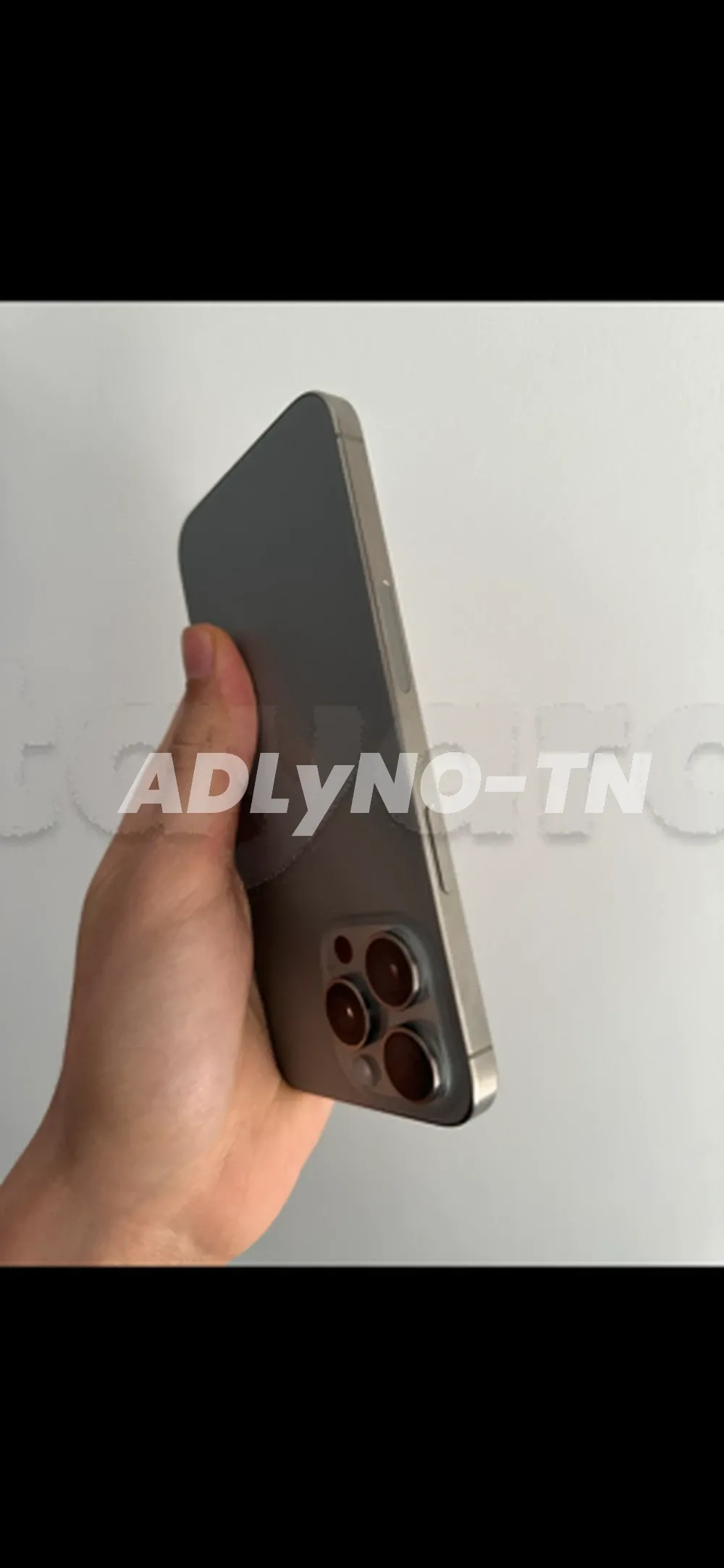 iPhone 15 Pro Max 256G bloqué opérateur américain tt en marche sauf puce matemchich tel d'origine batterie 100% jamais réparé prix 2450d tel 20172643 à Tunis - Photo 5
