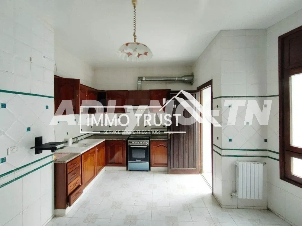 ?Villa S+4 à La Marsa à Tunis - Photo 3