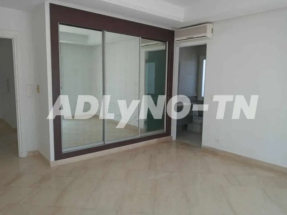 duplex S5 Marsa ennassim à Tunis - Photo 7