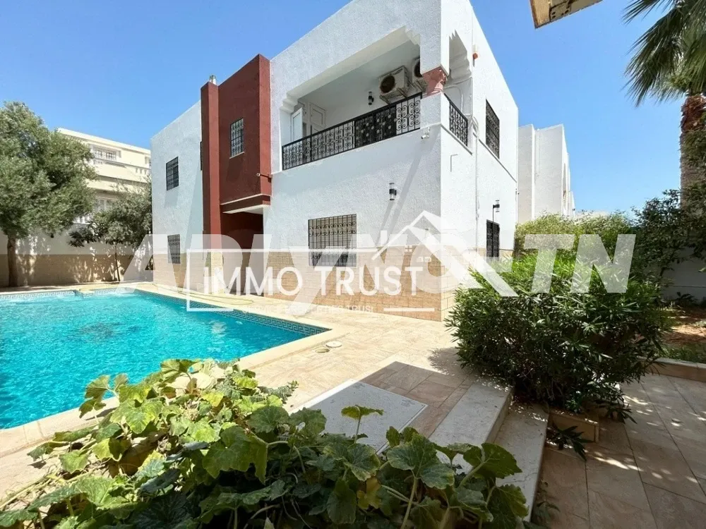  A vendre un terrain constructible R+2 situé a "Raoued plage" avec une superficie totale de 400 m² 