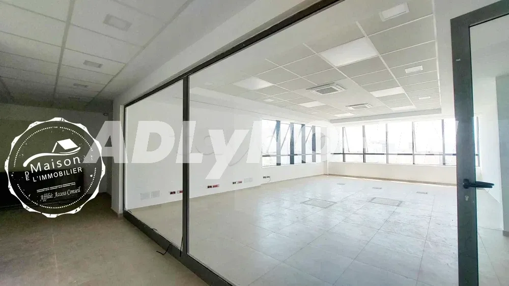 A louer 12 bureaux haut standing neufs au Lac 3 à Tunis - Photo 3