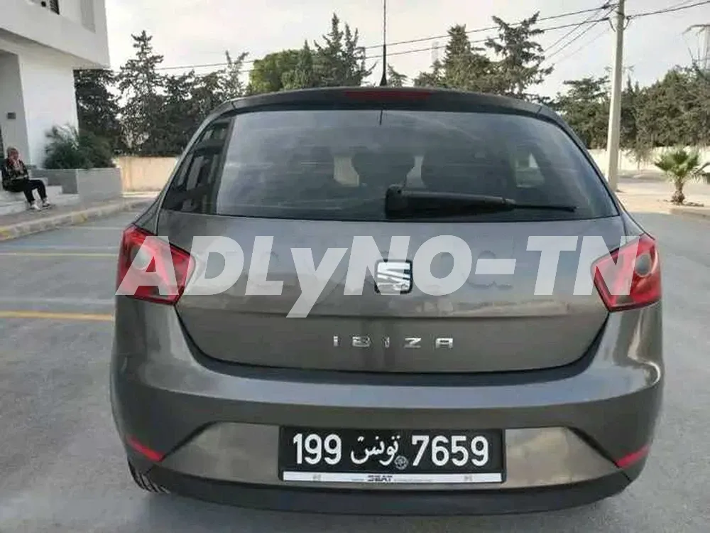SEAT IBIZA PREMIÈRE MAIN EN TRÈS BON ÉTAT à Bizerte - Photo 5