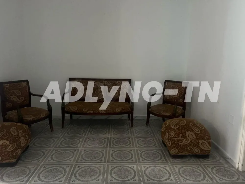 étage de villa meublé à cité El Khadra à Tunis - Photo 1