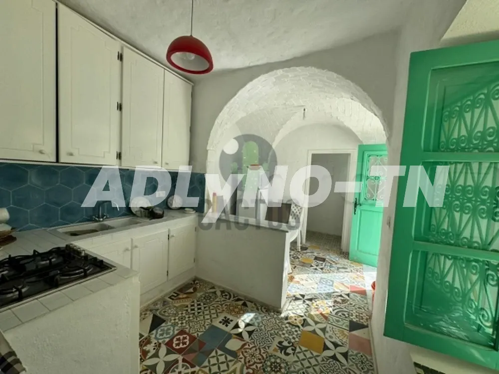 À vendre : Villa de style arabesque à Korba, Nabeul. à Nabeul - Photo 3