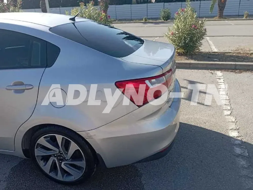 kia Rio sedan à Tunis - Photo 5
