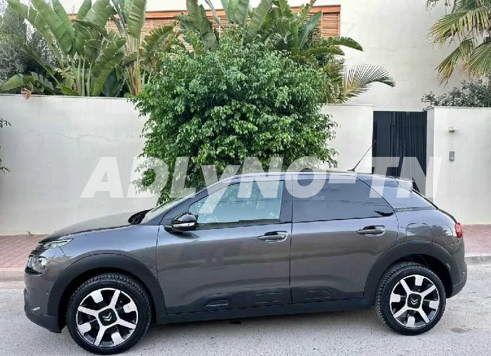 Citroën C4 CacTus Diesel Fin D'série à Tunis - Photo 4
