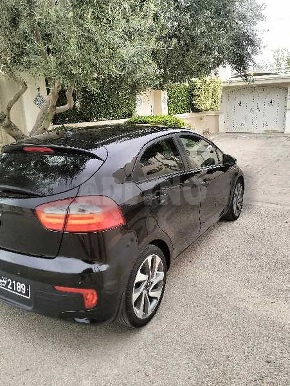 Kia Rio coupée à Sfax - Photo 2
