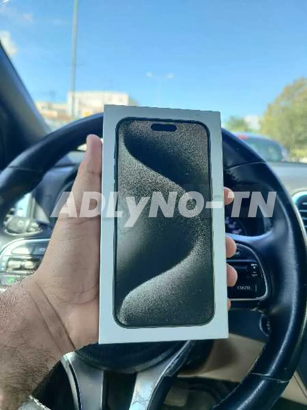  Iphone 15 pro 256G cacheté no active 
