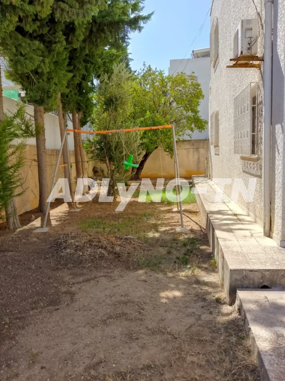 Villa sur 2 niveaux pour habitation ou usage bureau à Manar2 à Tunis - Photo 3