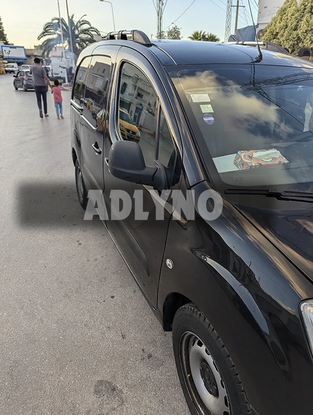 Berlingo B9 E-HDI à Tunis - Photo 2