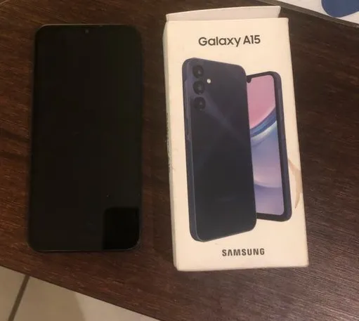 iPhone 16 Pro Cacheté Sous Garantie 