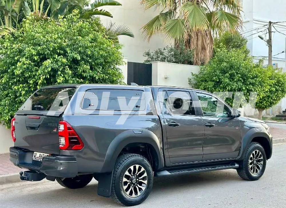 Toyota HiLux GR SporT Fin D'série à Tunis - Photo 5