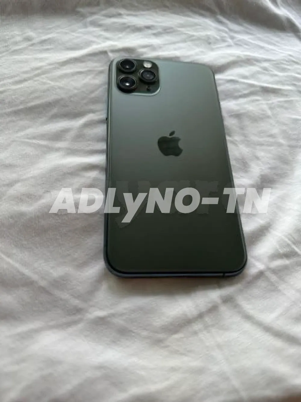 iPhone 11 Pro 256G batterie 91% état neuf très bon état tt en marche aucun défaut jamais réparé importé avec son câble facture et garantie prix 1290d tel 20172643 à Tunis - Photo 1